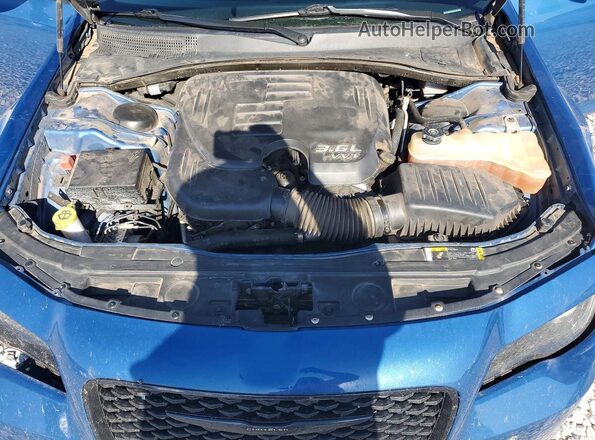 2C3CCAAG4LH239237 2020 CHRYSLER 300 Blue Rear interior view
