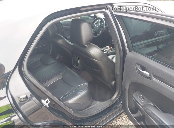 2C3CCAAG5HH663744 2017 CHRYSLER 300 Black VIN կոդի պիտակի տեսք