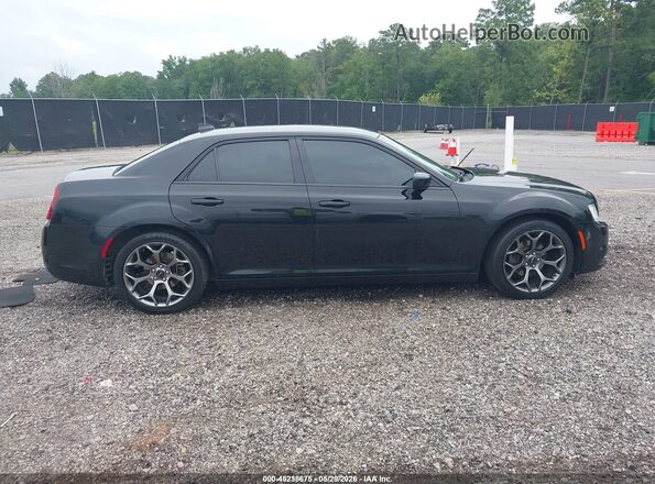 2C3CCAAG5HH663744 2017 CHRYSLER 300 Black Սալոնի հետևի տեսք