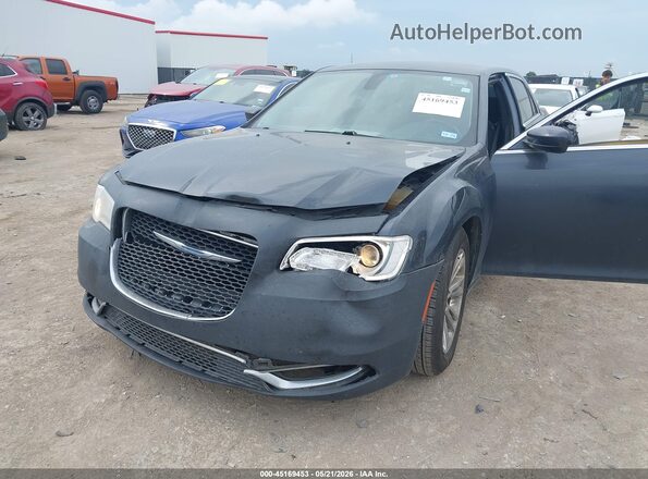 2C3CCAAG7JH208223 2018 CHRYSLER 300 Gray Widok z przodu