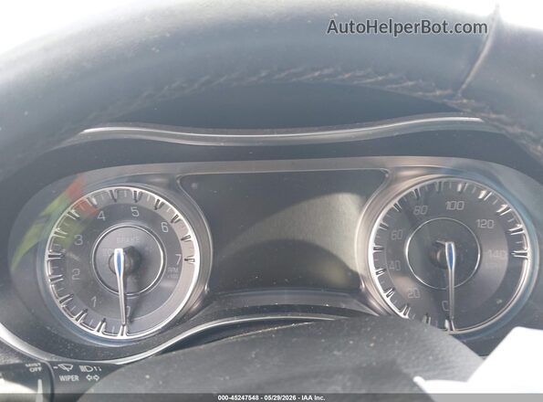 2C3CCAAG8KH736970 2019 CHRYSLER 300 Burgundy Vista de los asientos traseros