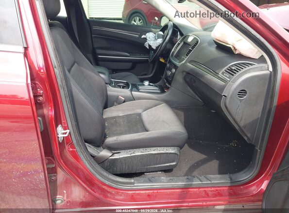 2C3CCAAG8KH736970 2019 CHRYSLER 300 Burgundy Vista interior delantera
