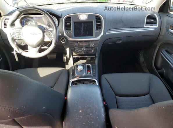 2C3CCAAG8LH178992 2020 CHRYSLER 300 Black Widok deski rozdzielczej