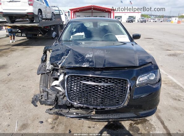 2C3CCAAG8NH209886 2022 CHRYSLER 300 Black Սարքավորումների վահանակի տեսք