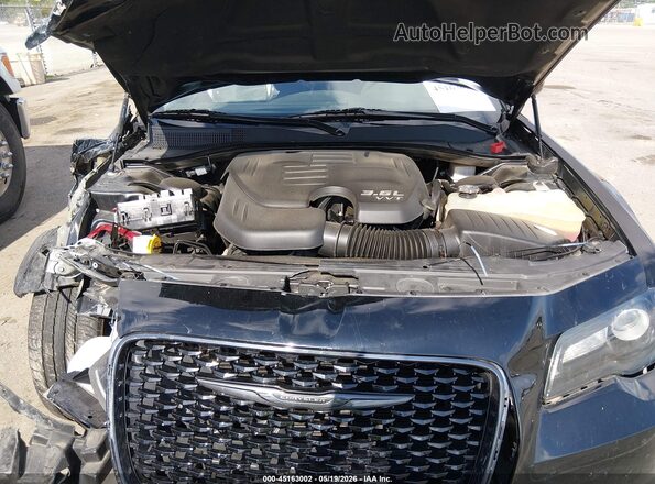 2C3CCAAG8NH209886 2022 CHRYSLER 300 Black Հետևի տեսք