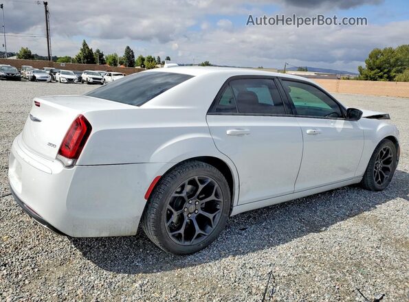 2C3CCAAG9KH641012 2019 CHRYSLER 300 White Trasero derecho