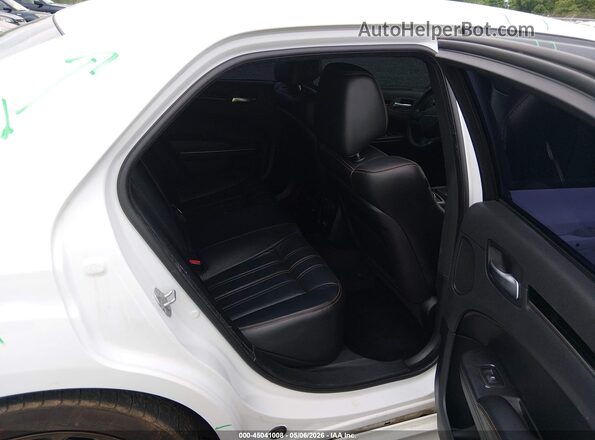 2C3CCABG0HH653380 2017 CHRYSLER 300 White VIN კოდის სტიკერის ხედი