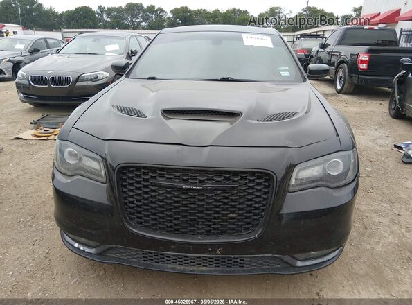 2C3CCABG0HH663259 2017 CHRYSLER 300 Black Widok wnętrza z tyłu