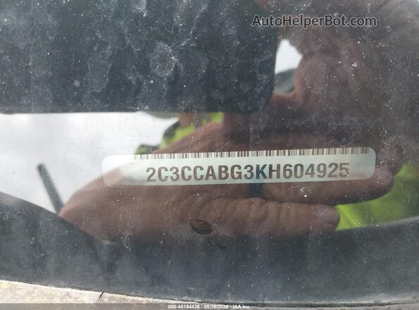 2C3CCABG3KH604925 2019 CHRYSLER 300 White Շարժիչի բաժամունքի տեսք