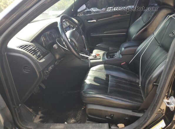 2C3CCABG3KH683884 2019 CHRYSLER 300 Черный Вид салона спереди