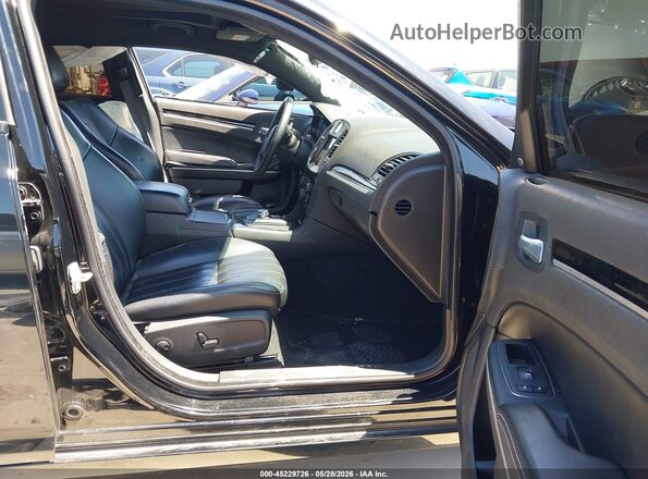 2C3CCABG3PH640976 2023 CHRYSLER 300 Black Vista interior delantera