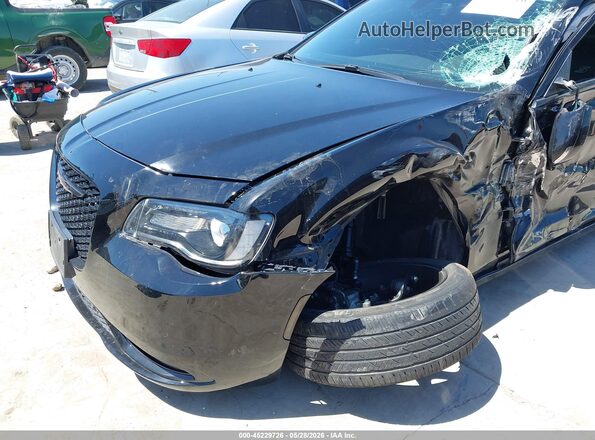 2C3CCABG3PH640976 2023 CHRYSLER 300 Black Vista frontal