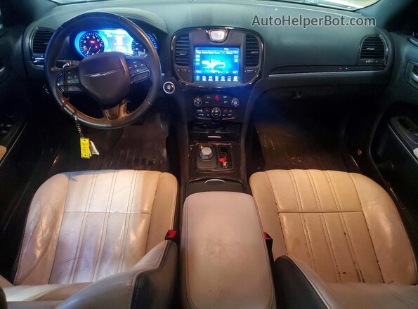 2C3CCABG4HH549877 2017 CHRYSLER 300 White Vista del salpicadero