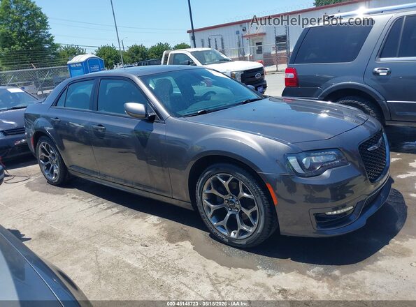 2C3CCABG4JH338555 2018 CHRYSLER 300 Gray Սալոնի հետևի տեսք