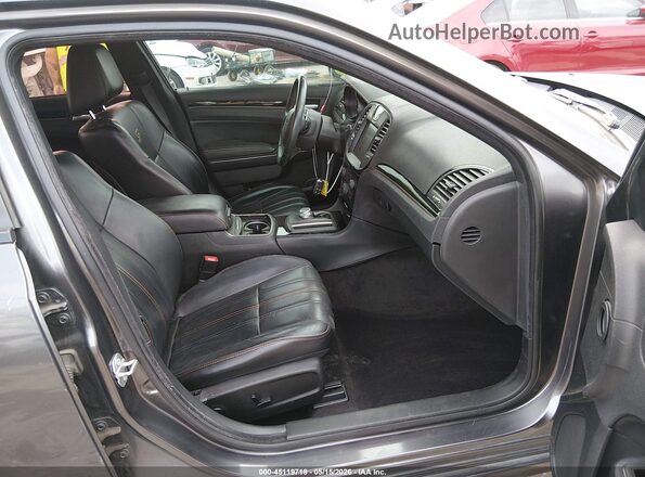2C3CCABG6GH269330 2016 CHRYSLER 300 Gray Front interior view
