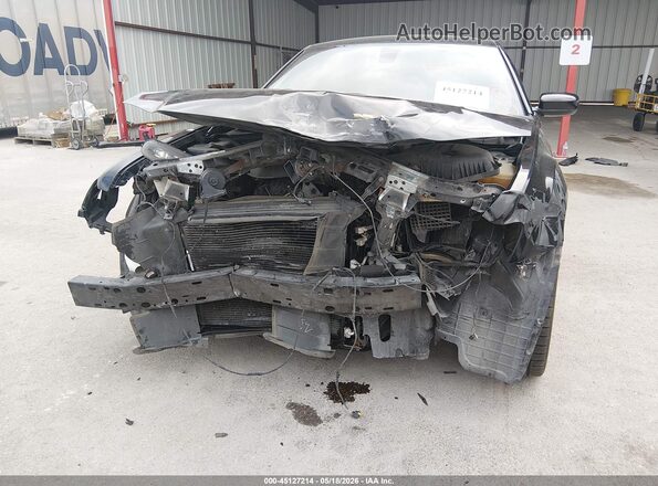 2C3CCABG6KH686097 2019 CHRYSLER 300 Black Widok z przodu