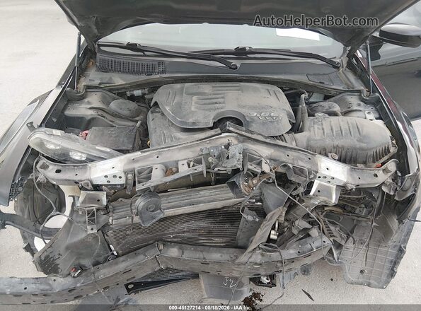 2C3CCABG6KH686097 2019 CHRYSLER 300 Black Widok z tyłu
