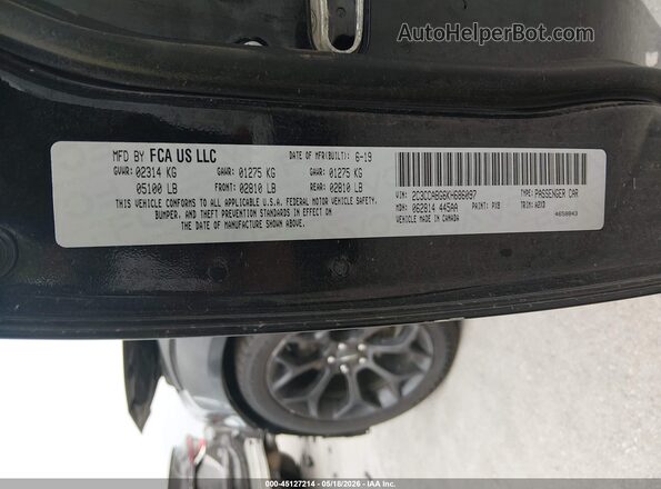 2C3CCABG6KH686097 2019 CHRYSLER 300 Black Widok komory silnika