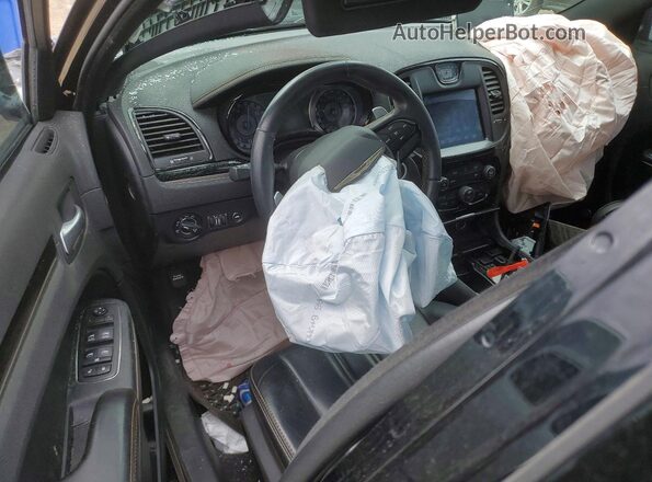 2C3CCABG7HH621509 2017 CHRYSLER 300 Black Widok deski rozdzielczej