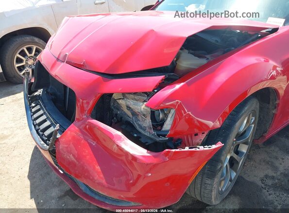 2C3CCABG9GH144788 2016 CHRYSLER 300 Red Front view