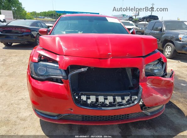 2C3CCABG9GH144788 2016 CHRYSLER 300 Red Rear interior view