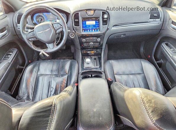 2C3CCABG9HH653295 2017 CHRYSLER 300 Silver Առջևի վահանակի տեսք
