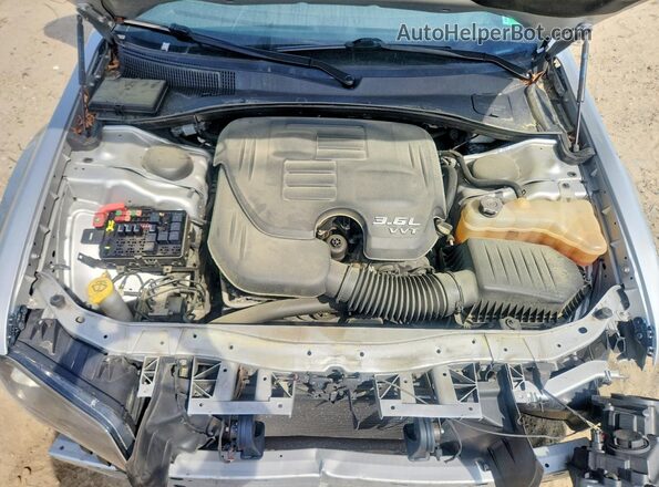 2C3CCABG9MH545477 2021 CHRYSLER 300 Silver Rear interior view