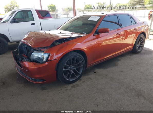 2C3CCABG9MH554552 2021 CHRYSLER 300 Оранжевый Передняя левая четверть