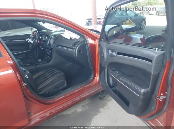 2C3CCABG9MH554552 2021 CHRYSLER 300 Оранжевый Вид салона спереди