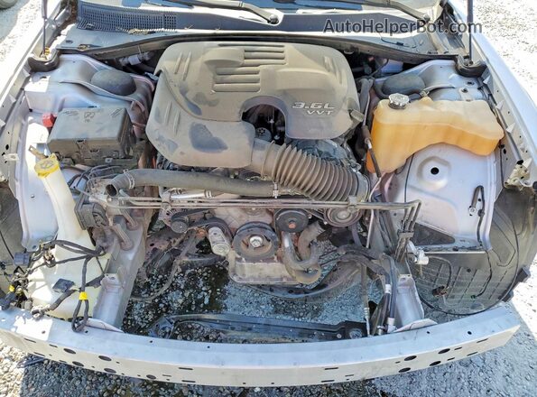 2C3CCABG9NH167582 2022 CHRYSLER 300 Silver Սալոնի հետևի տեսք