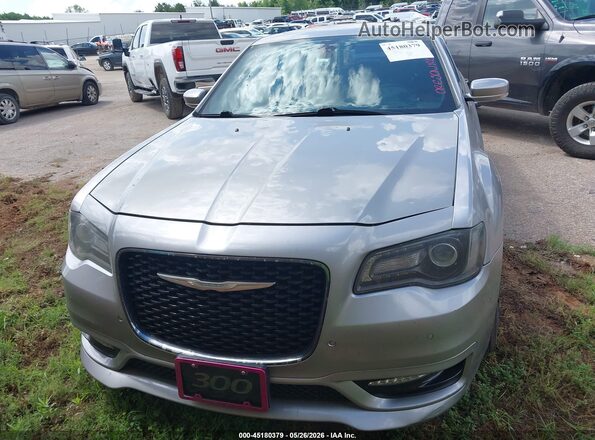 2C3CCABGXJH266616 2018 CHRYSLER 300 Silver Vista del cuadro de instrumentos