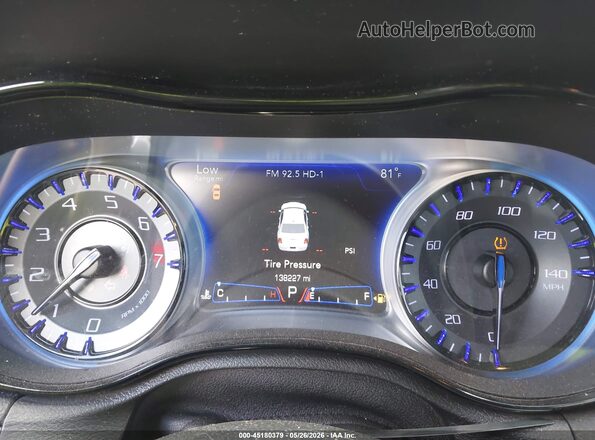 2C3CCABGXJH266616 2018 CHRYSLER 300 Silver Vista de los asientos traseros