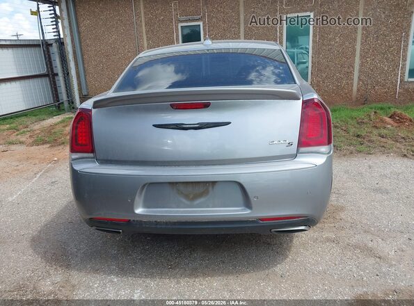 2C3CCABGXJH266616 2018 CHRYSLER 300 Silver 