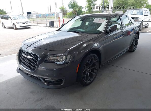 2C3CCABGXJH296327 2018 CHRYSLER 300 Серый 