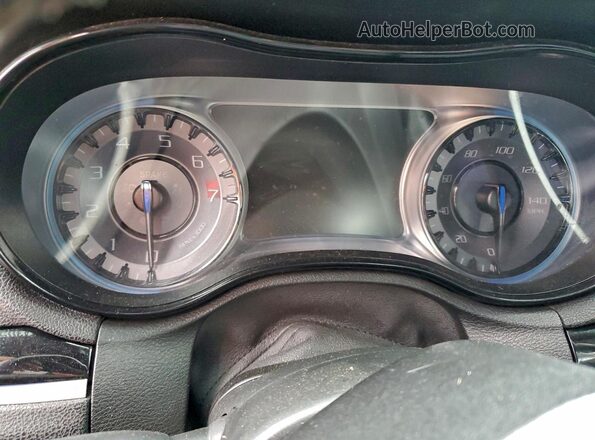 2C3CCABGXKH555464 2019 CHRYSLER 300 Черный Вид щитка приборов