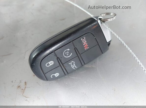 2C3CCABGXKH573379 2019 CHRYSLER 300 Серый Вид панели приборов