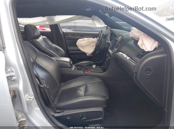 2C3CCABT7PH573280 2023 CHRYSLER 300 Серебряный Вид салона спереди