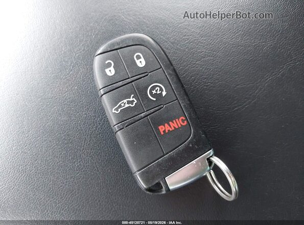 2C3CCADG6PH510171 2023 CHRYSLER 300 Black Vista del salpicadero