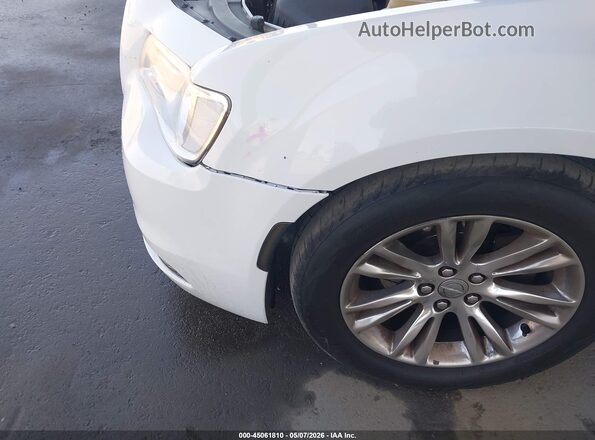 2C3CCAEG2GH324660 2016 CHRYSLER 300 White 