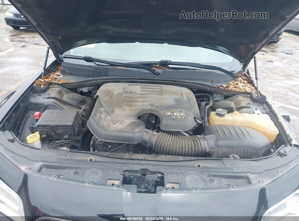 2C3CCAEG2HH549937 2017 CHRYSLER 300 Black Widok z tyłu