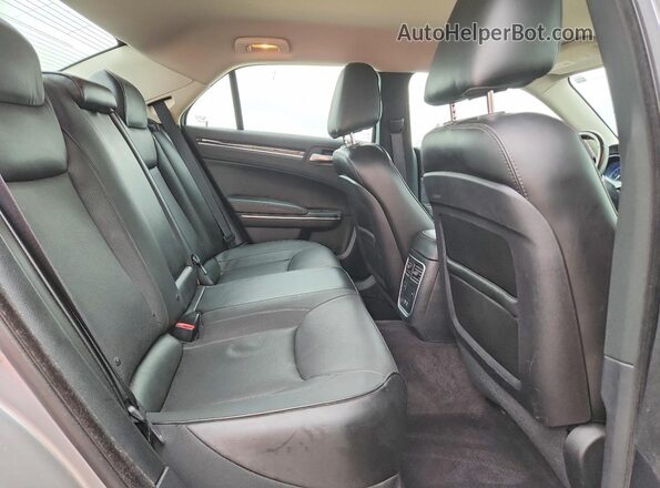 2C3CCAEG5JH262047 2018 CHRYSLER 300 Silver 