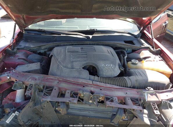 2C3CCAEG5KH609717 2019 CHRYSLER 300 Red Вид ззаду