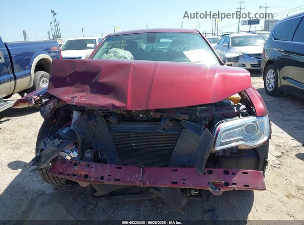 2C3CCAEG5KH609717 2019 CHRYSLER 300 Red Вид задньої частини салону