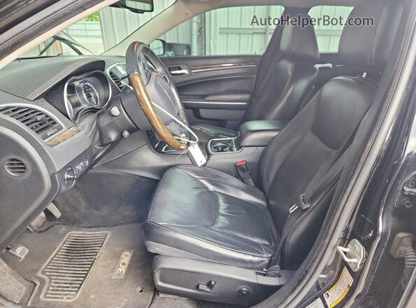 2C3CCAEG9GH212213 2016 CHRYSLER 300 Черный Вид салона спереди