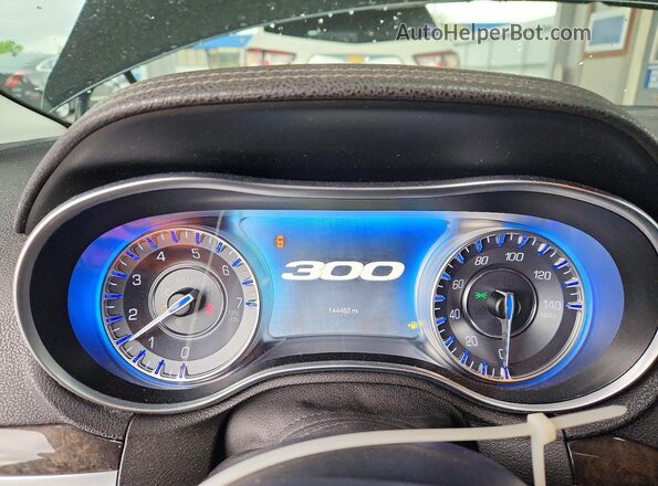 2C3CCAEG9GH212213 2016 CHRYSLER 300 Черный Вид щитка приборов