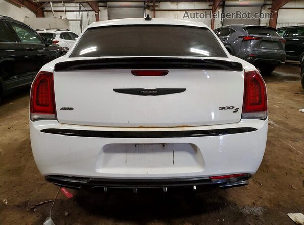 2C3CCAGG1GH296248 2016 CHRYSLER 300 White უკანა ხედი