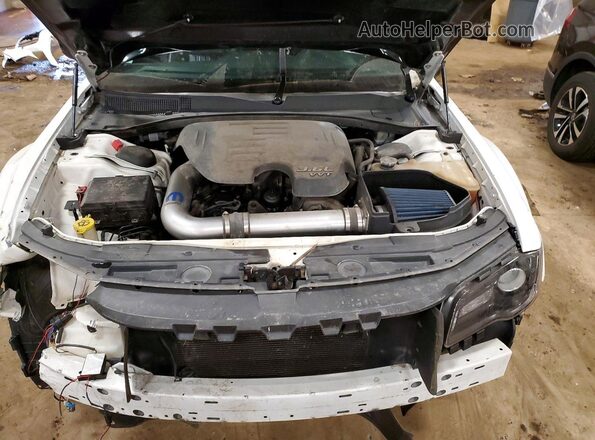2C3CCAGG1GH296248 2016 CHRYSLER 300 White უკანა სალონის ხედი