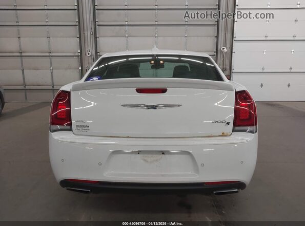 2C3CCAGG3JH141675 2018 CHRYSLER 300 Белый 