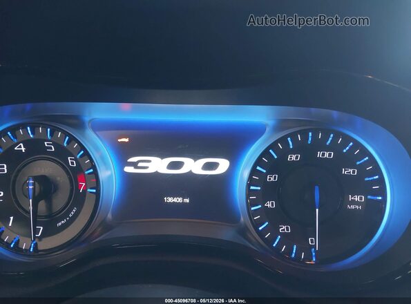 2C3CCAGG3JH141675 2018 CHRYSLER 300 Белый Вид задних сидений
