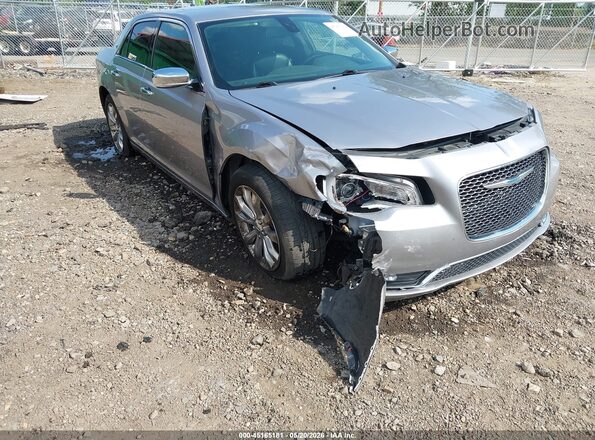 2C3CCAKG3JH218388 2018 CHRYSLER 300 Silver Вид спереду